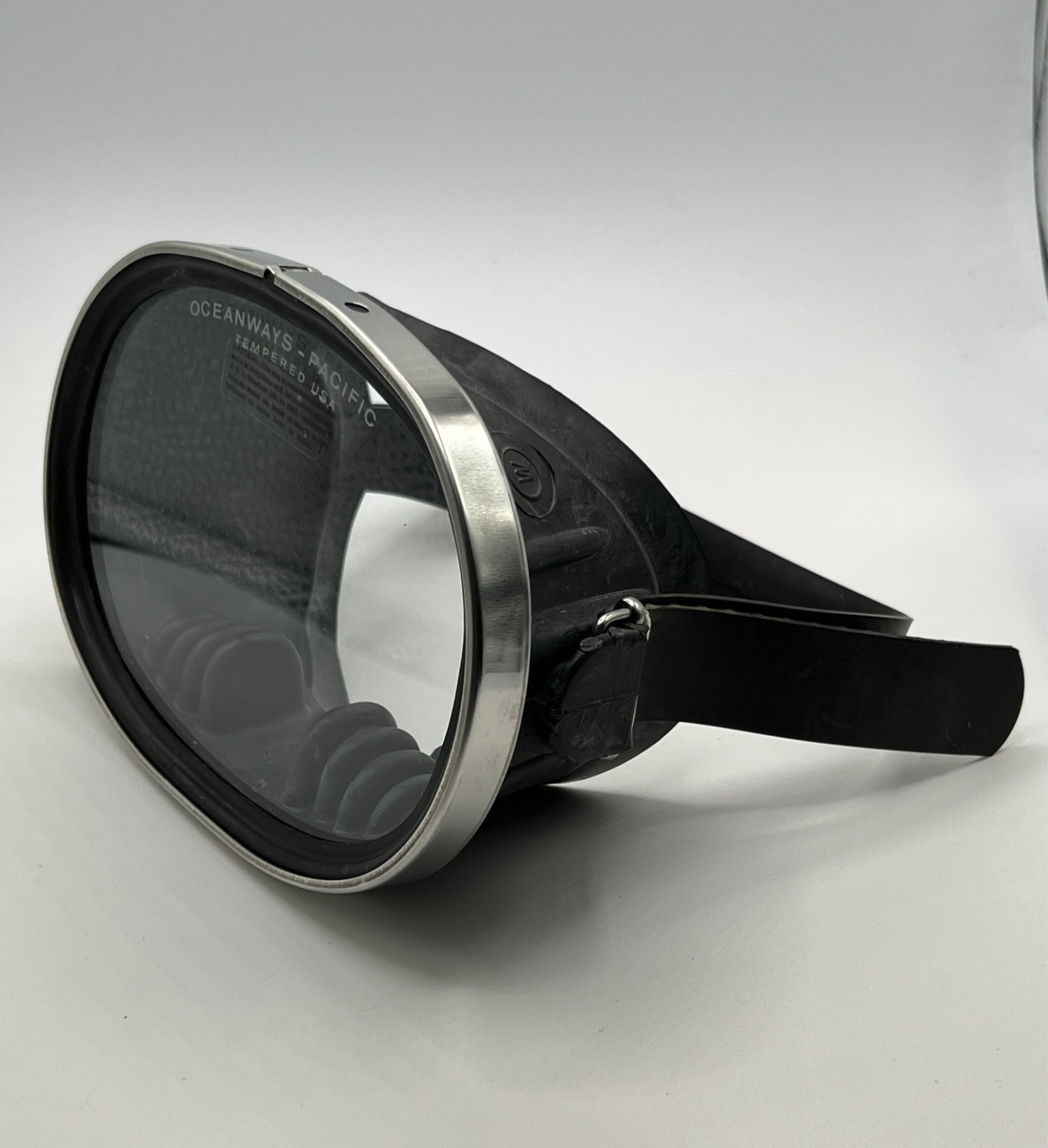 Vintage Oceanways Pacific Tempered Glass Dive Mask Scuba Snorkel Goggles USA