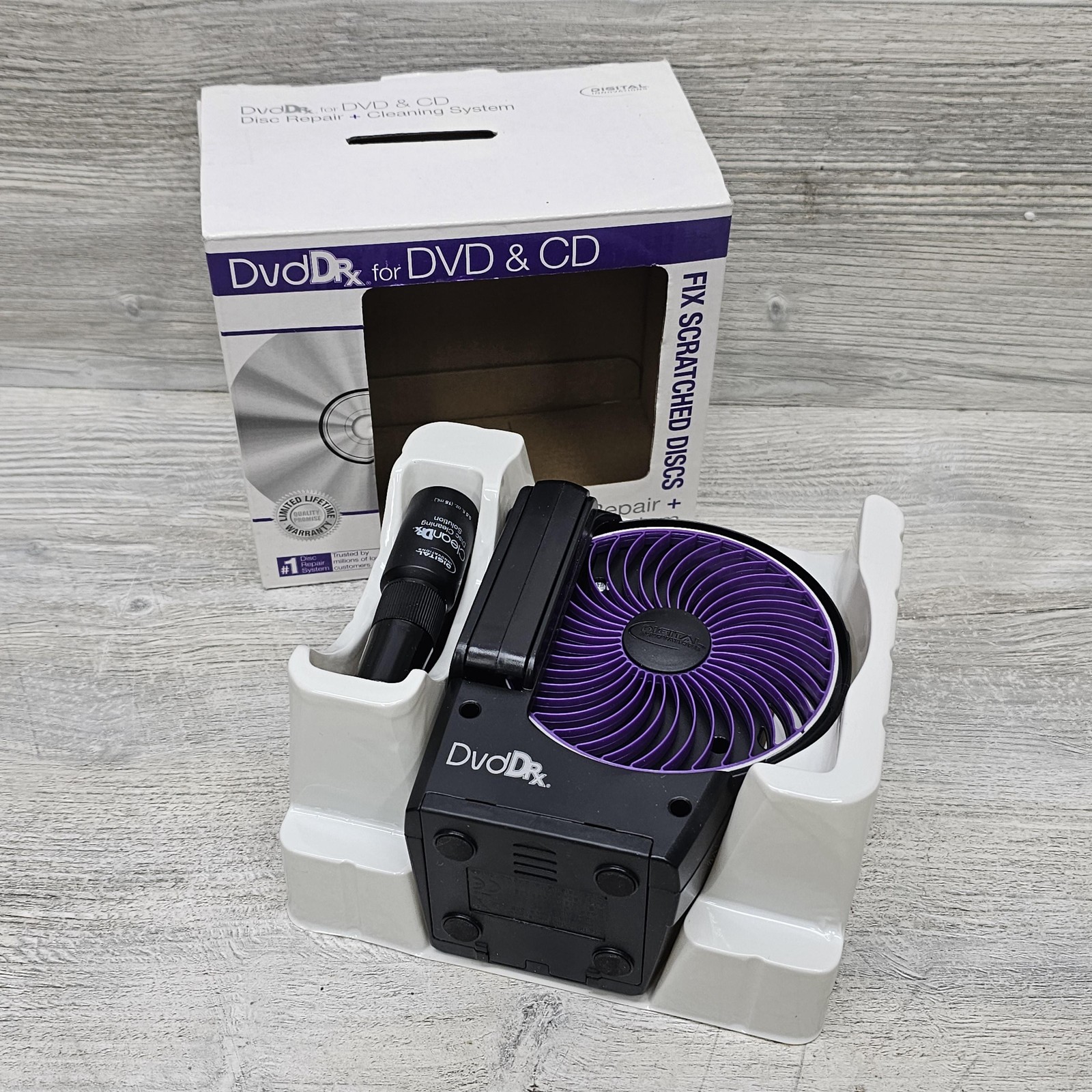 Digital Innovations DvdDRx DVD CD Disc Repair Cleaning System Black 4070900