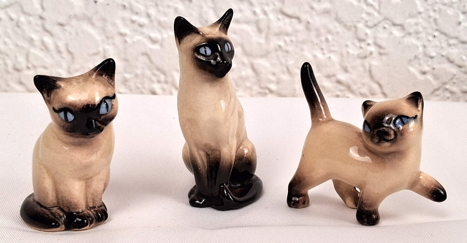 3 VTG Porcelain Hand Painted Siamese Cat Miniature Figurine Blue Eyes W/Eyeliner