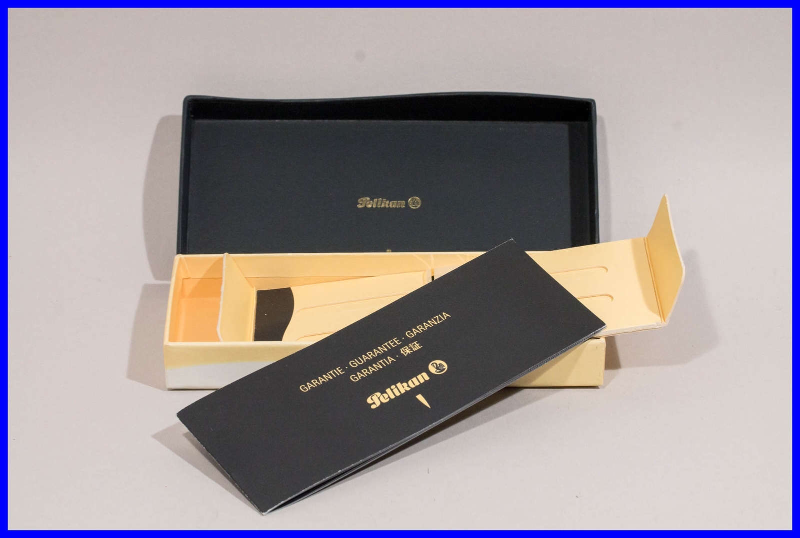 90er J.Pelikan Box for 2 Fountain Pen Or Pencils/With Papers/Reader's Digest