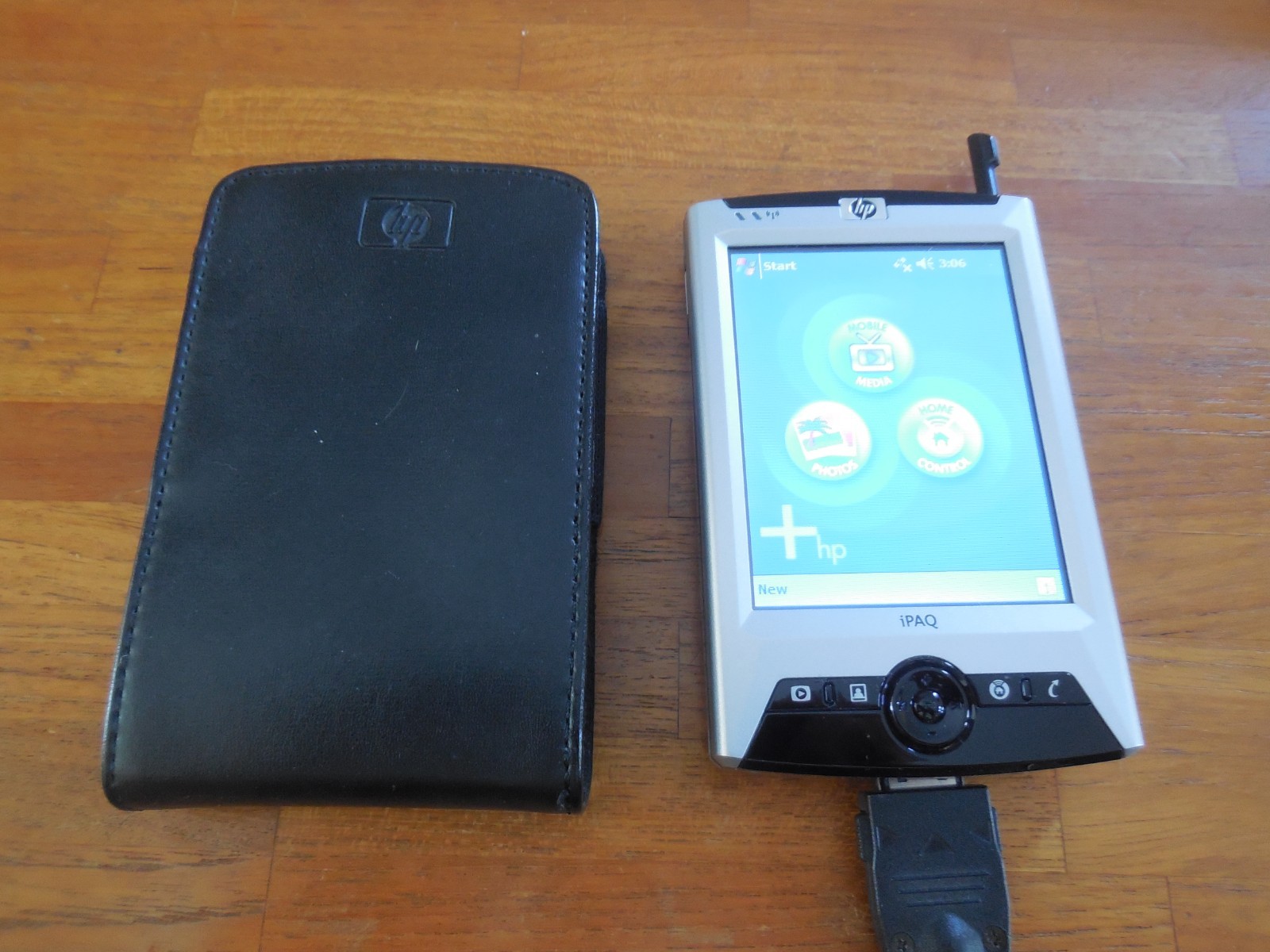 HP iPAQ, looks like rx3115, Mint condition!