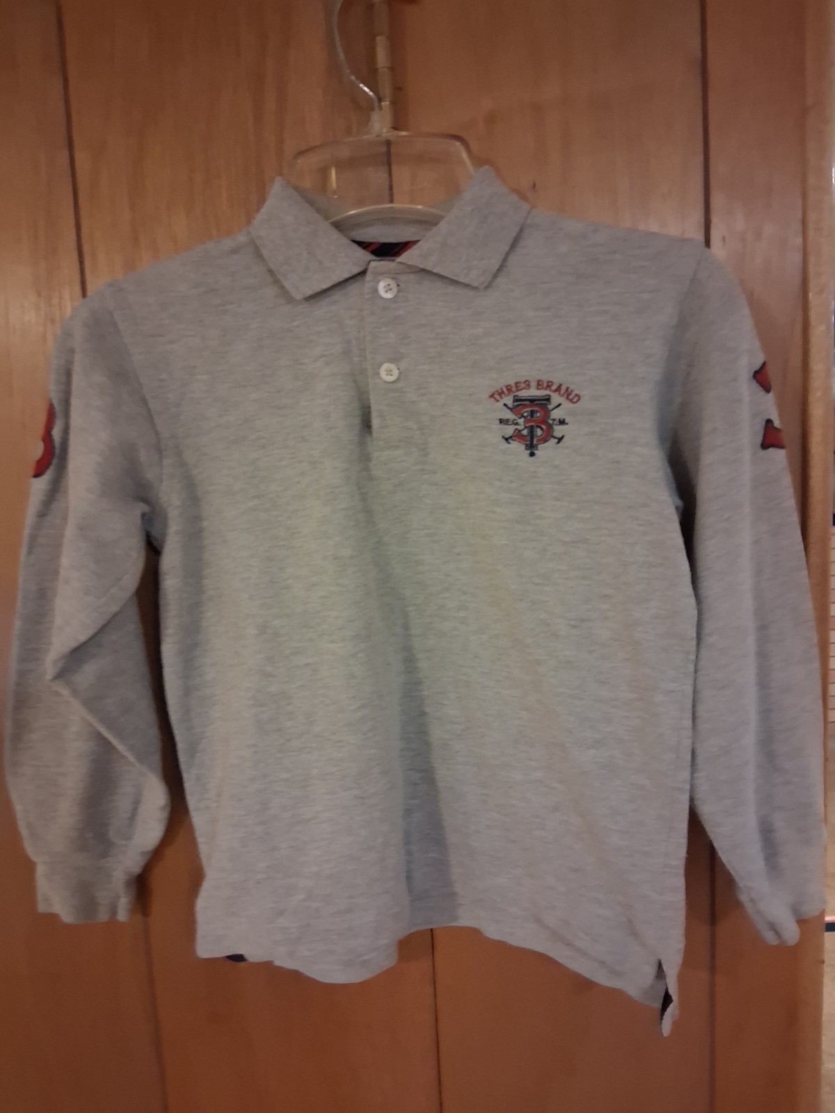 THRE3 Boys  Long Sleeve Gray Collared Shirt! Stretchable! Size (6/7)