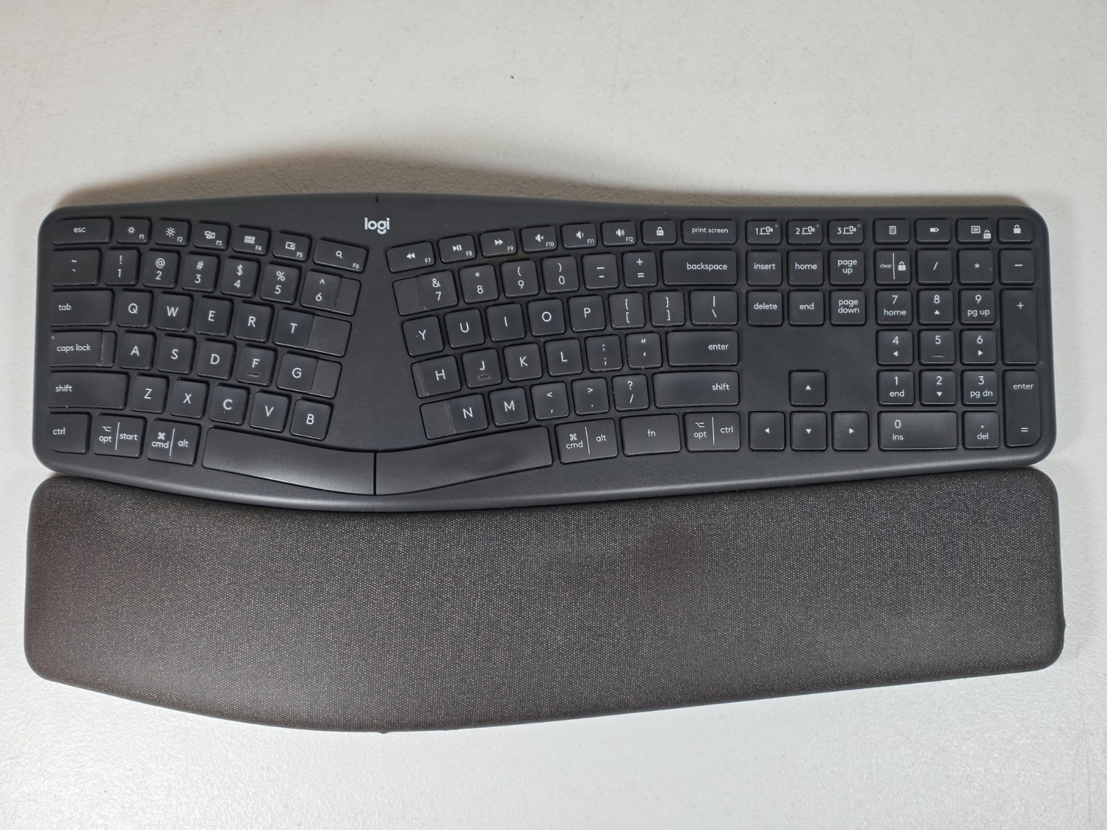 Logitech ERGO K860 Wireless Split Keyboard Graphite Bluetooth For Parts Repair