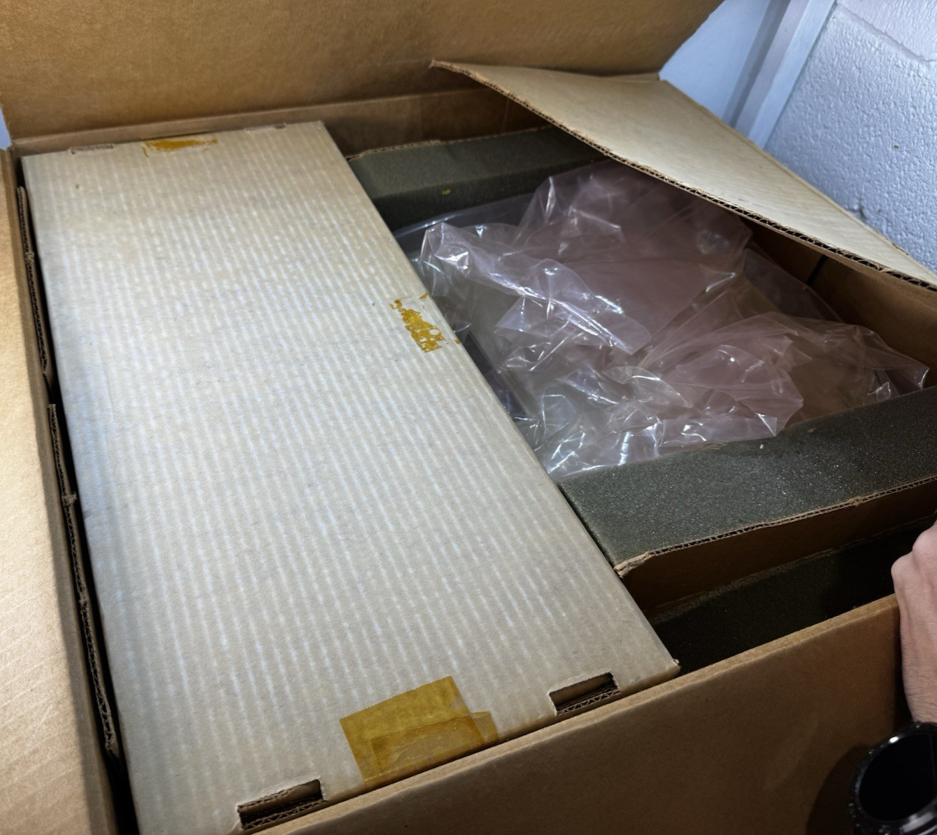 Vintage Apple II Plus Computer A2S1048 Case only no RAM or cards