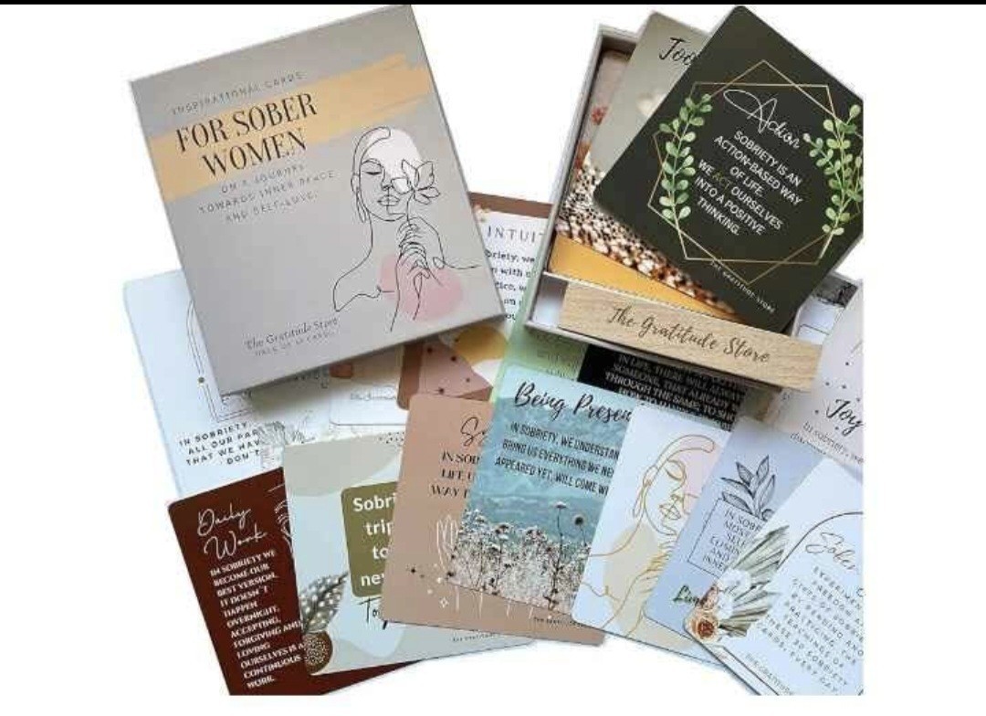 Positive Affirmation Cards-30 Daily Reflections for Women in Sobriety