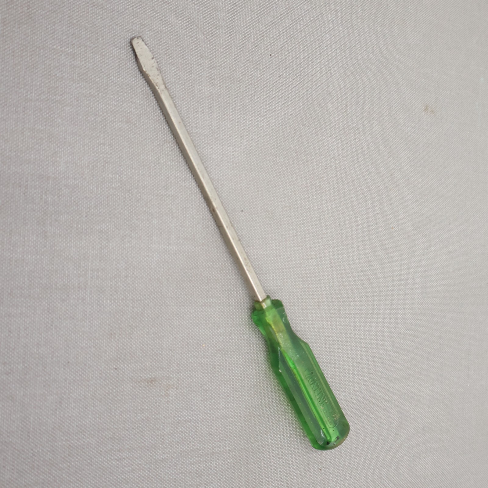 Vintage Zonfine No 3889 Flat Blade Screwdriver Green Handle Long Length