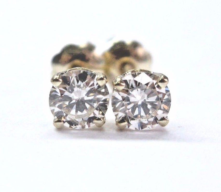 Fine Round Cut NATURAL Diamond Stud Earrings Yellow Gold Screw Back .66CT 