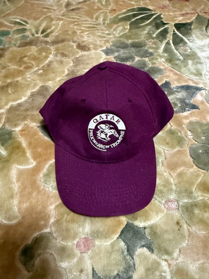 Arc De Triomphe Cap with Dettori Autograph - Horse Racing memorabilia signed us