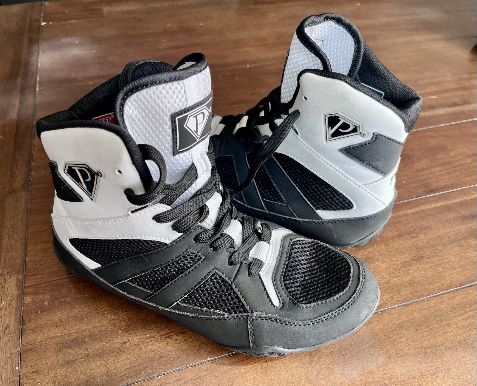 PRO USA Boxing Shoes Men's Size 8 Black/White Excellent Used No Box Fast Ship