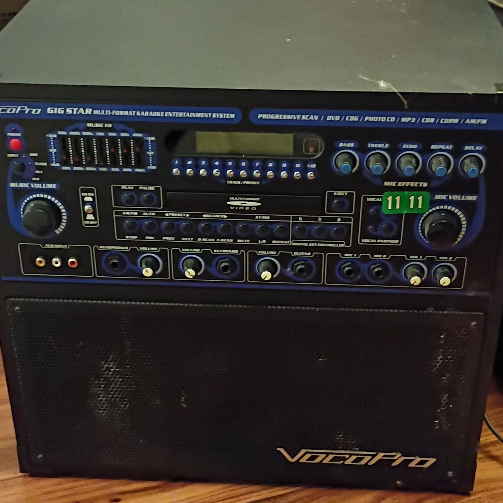 VocoPro Gig Star Multi-Format Karaoke System DVD/CDG/MP3 Built-in Speaker