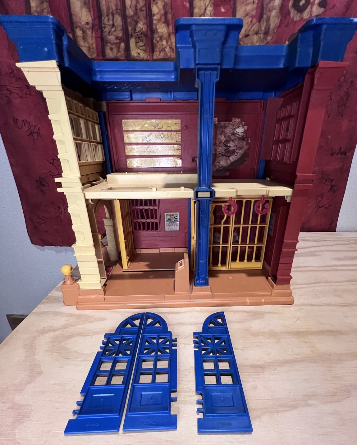 POLICE ACADEMY THE PRECINCT STATION PLAYSET 1989 Incomplete