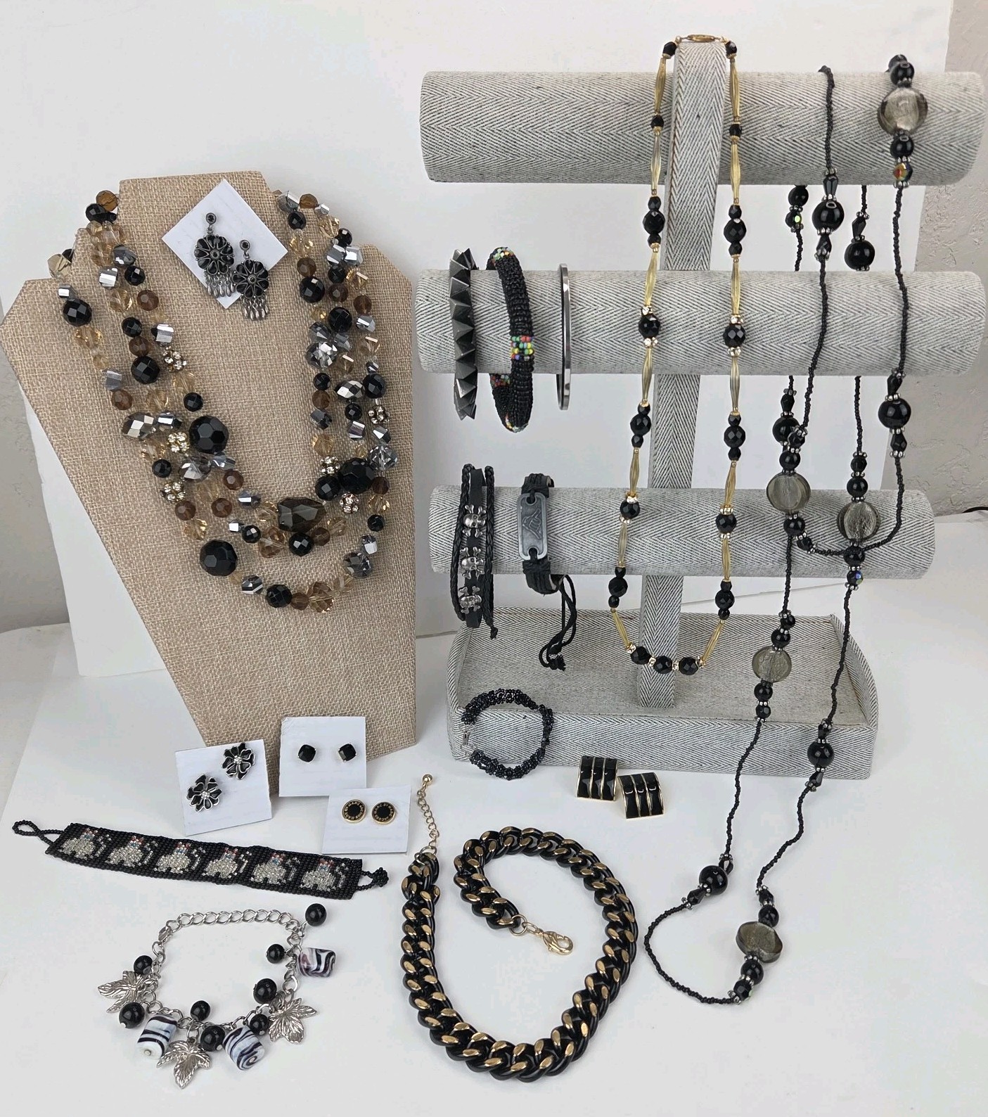 Jewelry Lot Mixed 17 Pc. Black Tone Glass Metal Beads