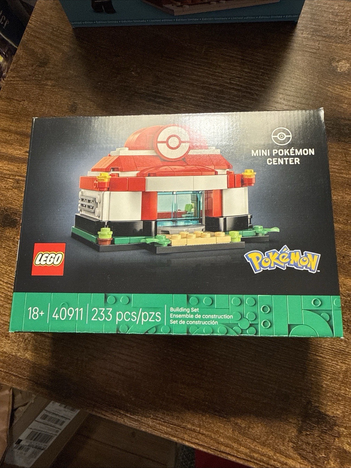 LEGO Mini Pokemon Center 40911 NEW In  Hand Exclusive
