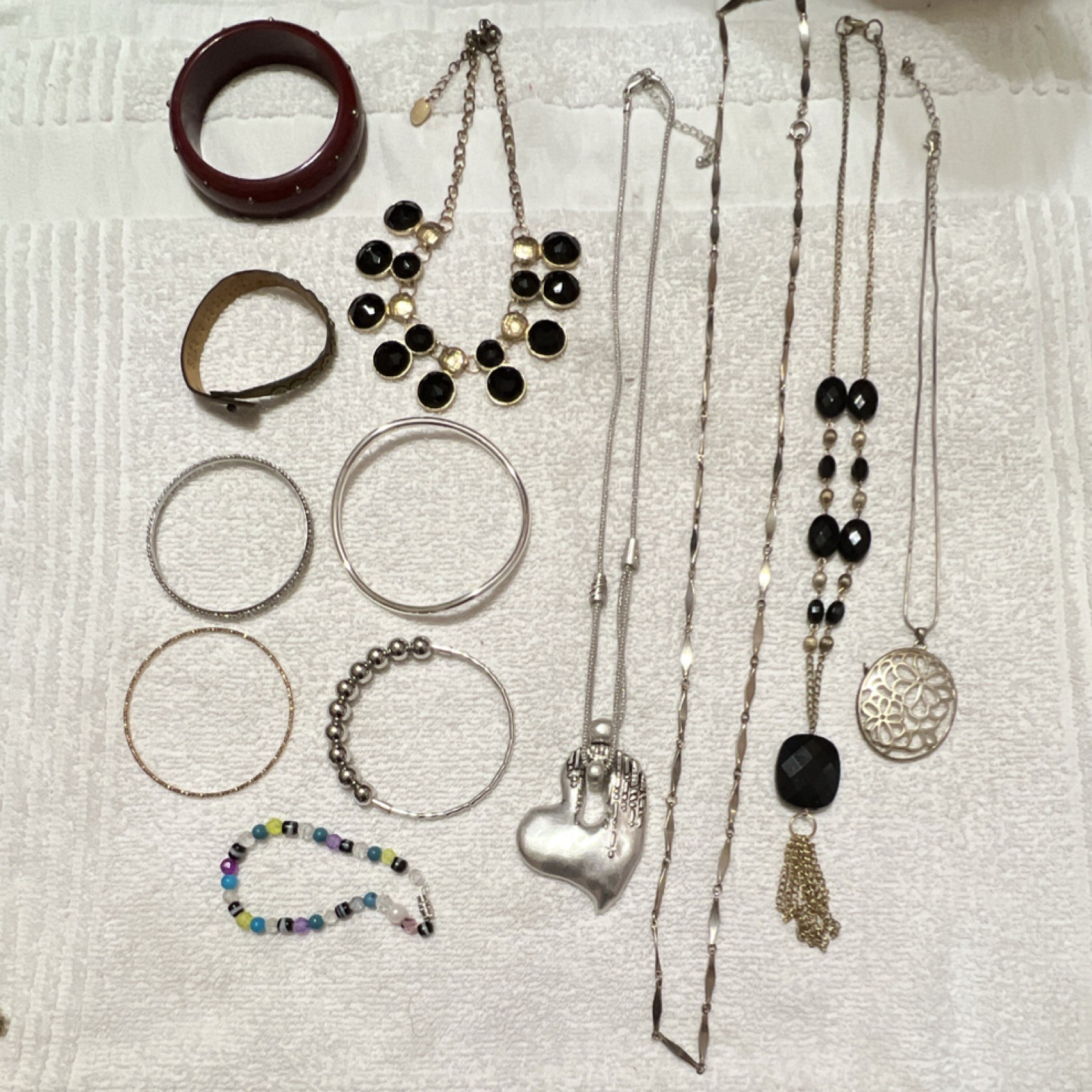 Mixed Jewelry Lot Multicolor Necklaces Bracelets Bangles Pendants Women 12pcs