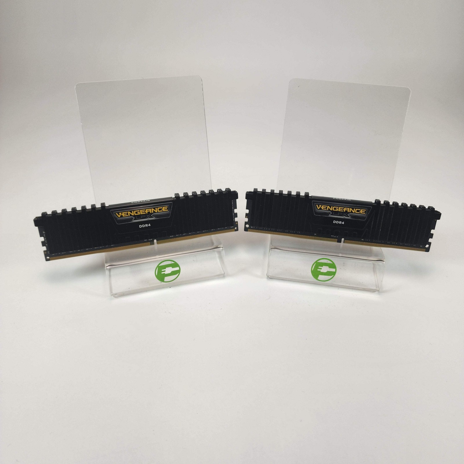 Corsair Vengeance LPX 16GB (2x8GB) RAM DDR4 2400MHz CMK8GX4M1A2400C16