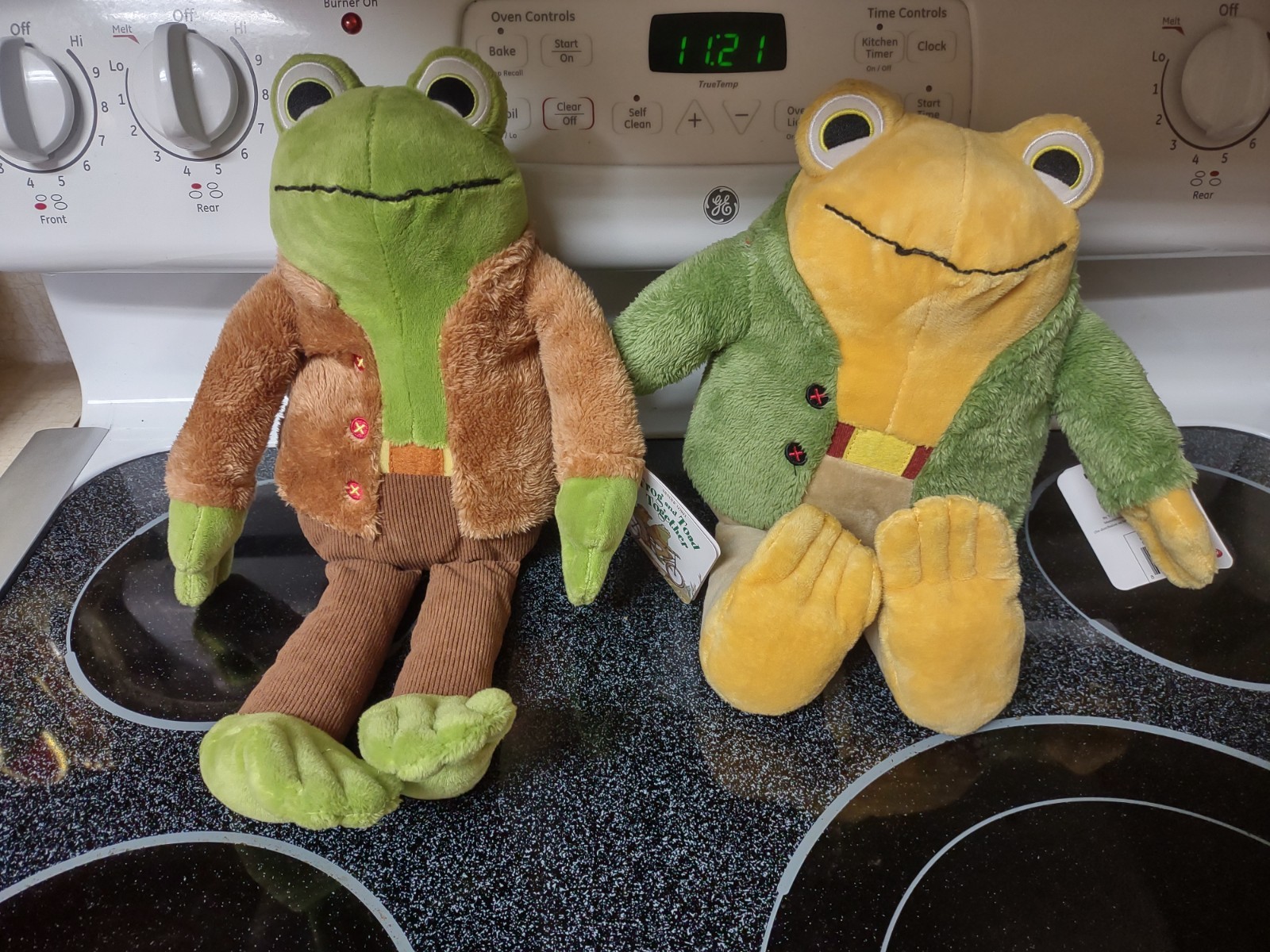 Lot of 2: 2024 Kohl’s Cares FROG and TOAD Together Plush NEW WITH TAGS NWT