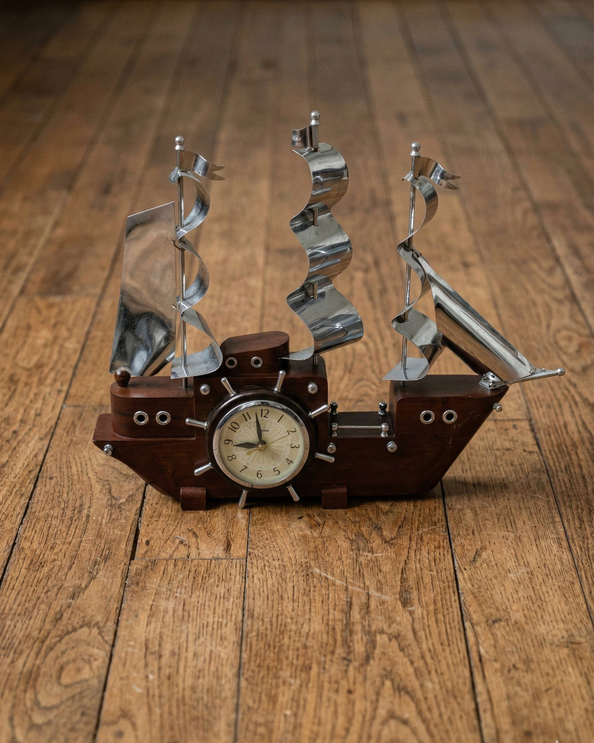 Vintage Nautical Ship Wheel Wall Clock Maritime Coastal Decor Ship Helm Style De