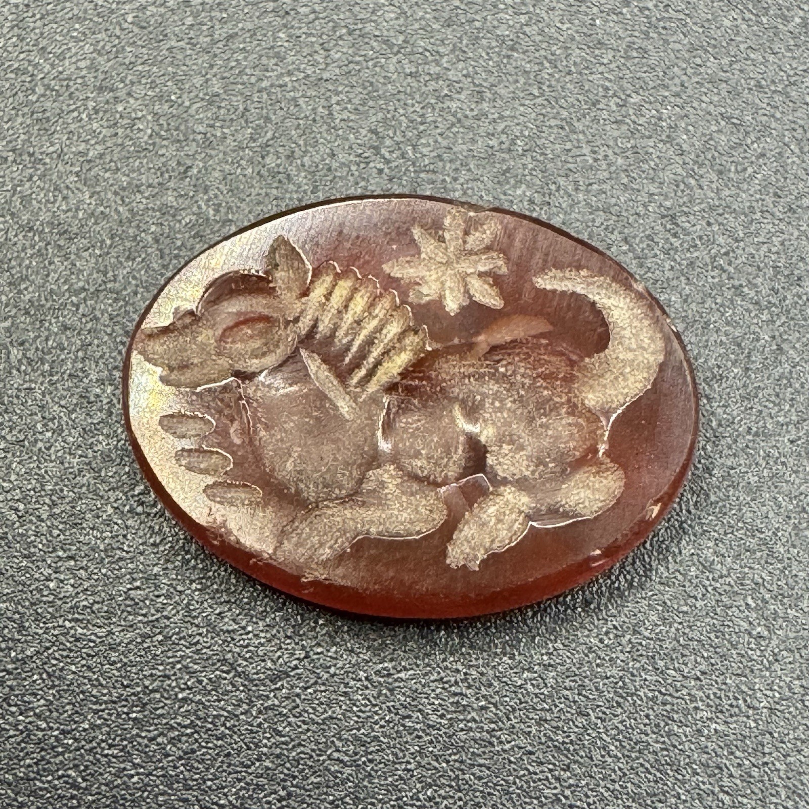 Large Ancient Near Eastern Roman Carnelian Intaglio Seal in good Condition