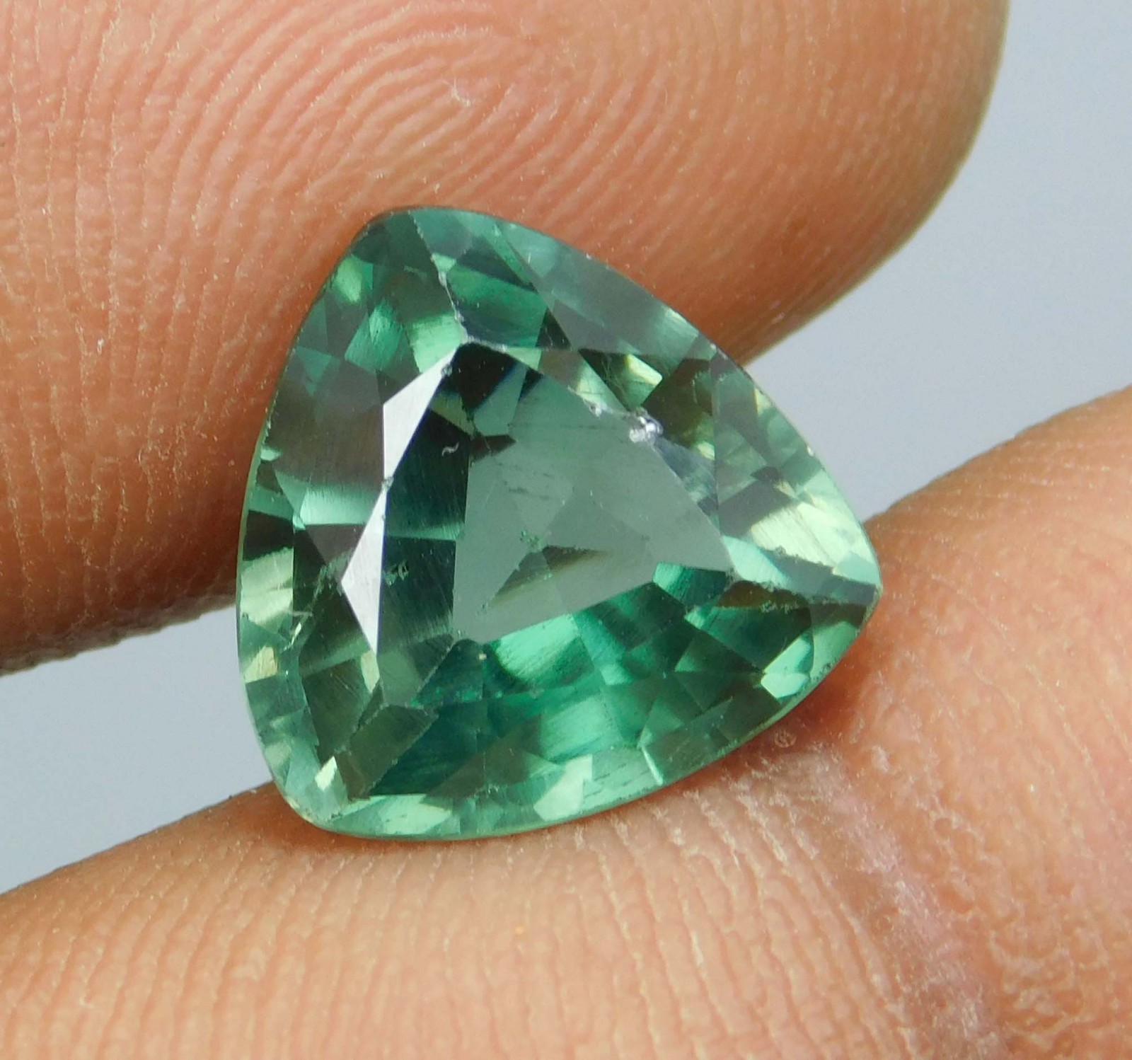 Natural Green Sapphire 5.40 Ct Flawless Ceylon Trillion Cut Loose Gemstone A-987