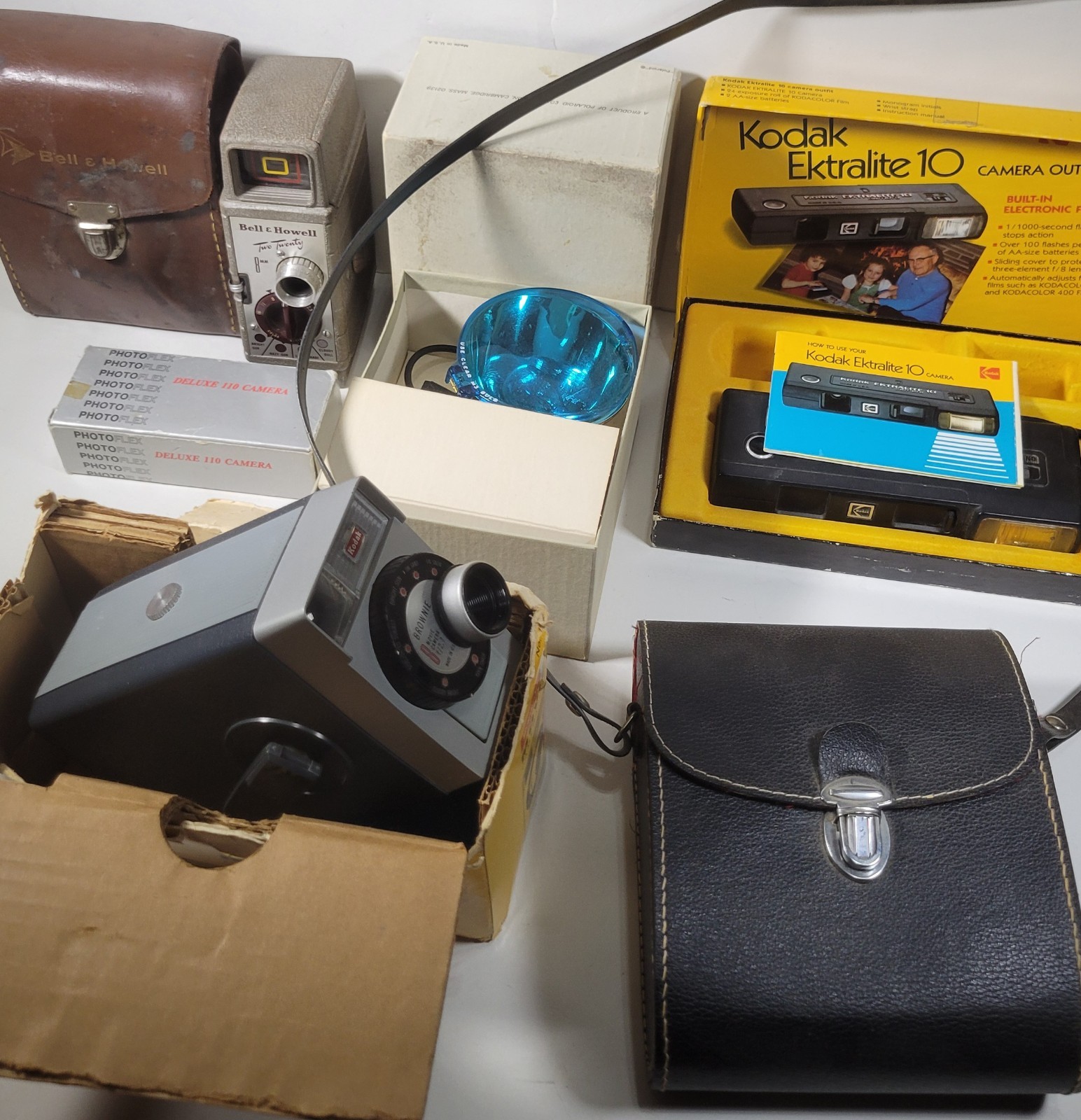 Lot Of Vintage Cameras - Untested - Bell & Howell, Kodak, Brownie, Polaroid