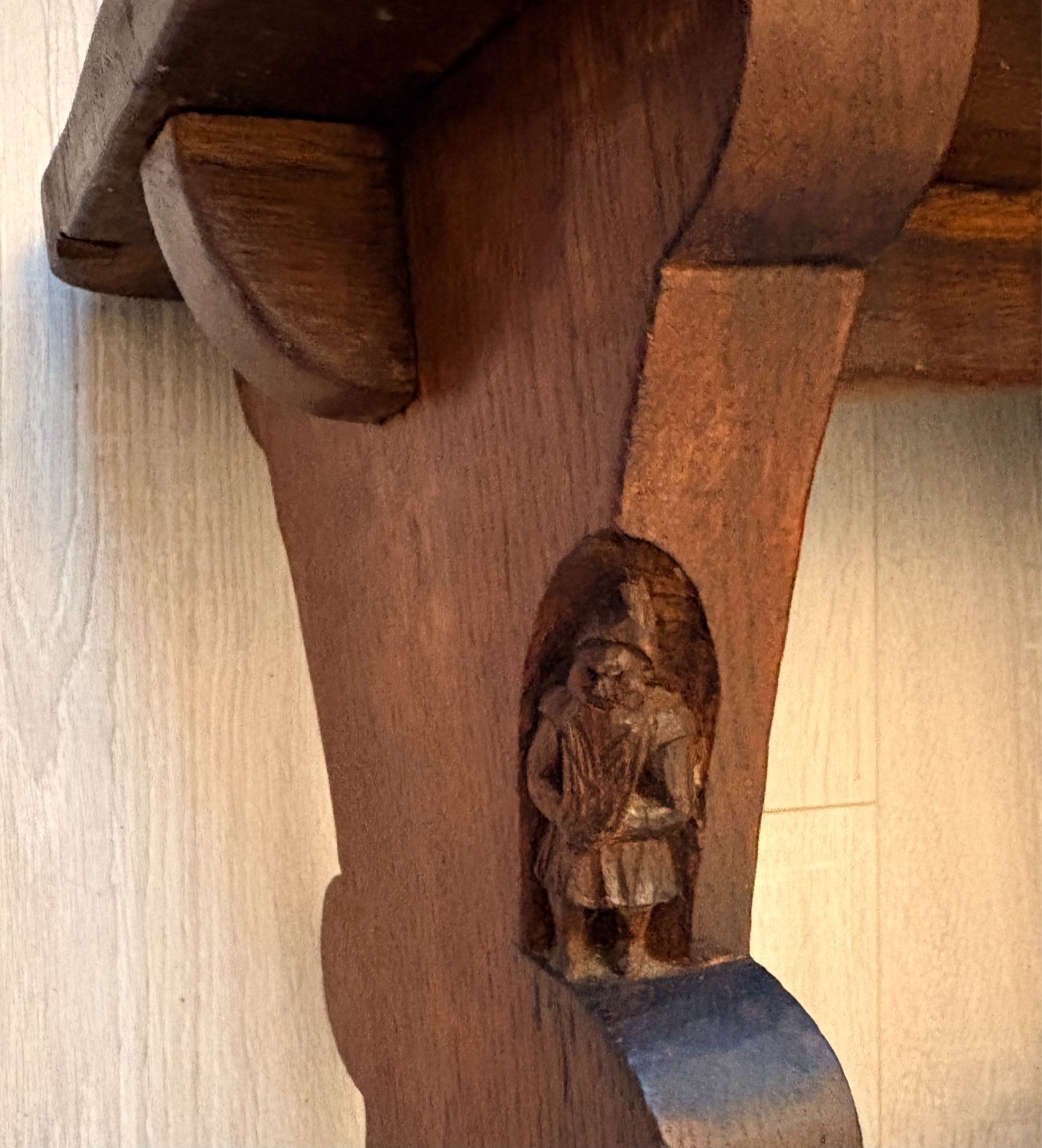 Rare Thomas 'Gnomeman' Whittaker dark oak stool/occasional table