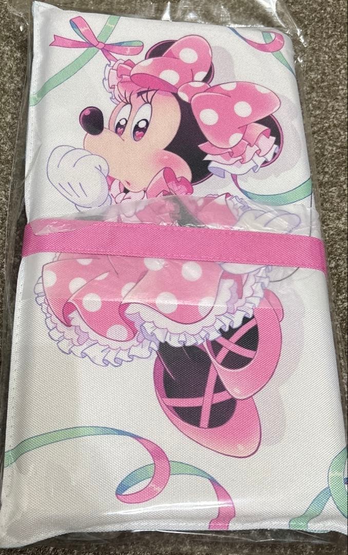 Disney Store Minnie Day 2026 Seat Cushion