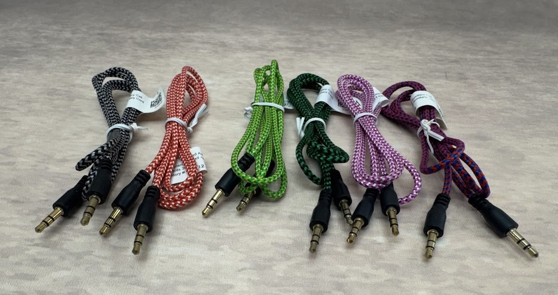 3ft Aux Cord 3.5mm Male to Male Auxiliary Audio Cable For Car Headphone Android