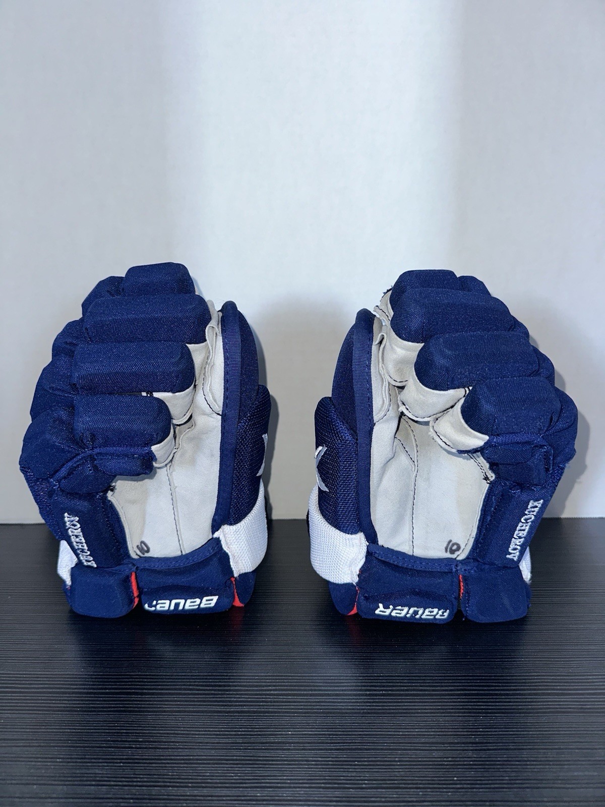 NIKITA KUCHEROV GAME USED WORN NHL GLOVES TAMPA BAY LIGHTNING 