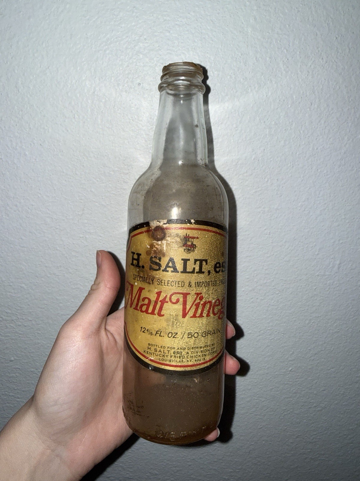 Vintage H. Salt Esq. Malt Vinegar Glass Bottle Clear 4/5 Pint Collectible