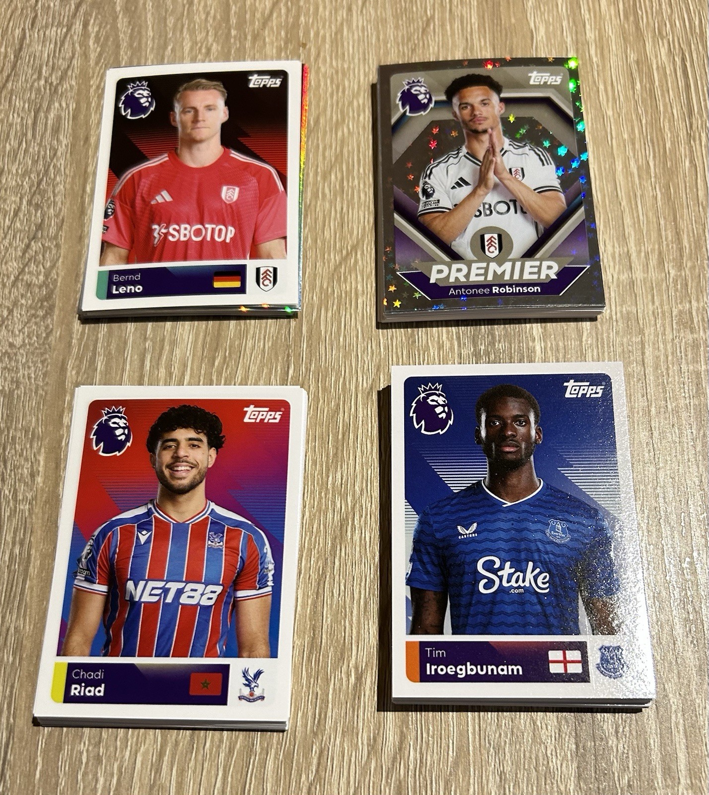 Topps Premier League 2026 stickers. 100 Random stickers. No duplicates.