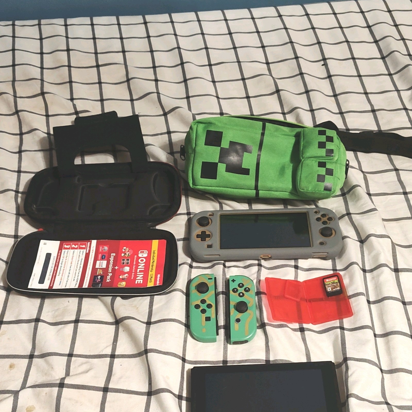 Nintendo Switch Console with Controllers, Minecraft Case, Game Cartridge