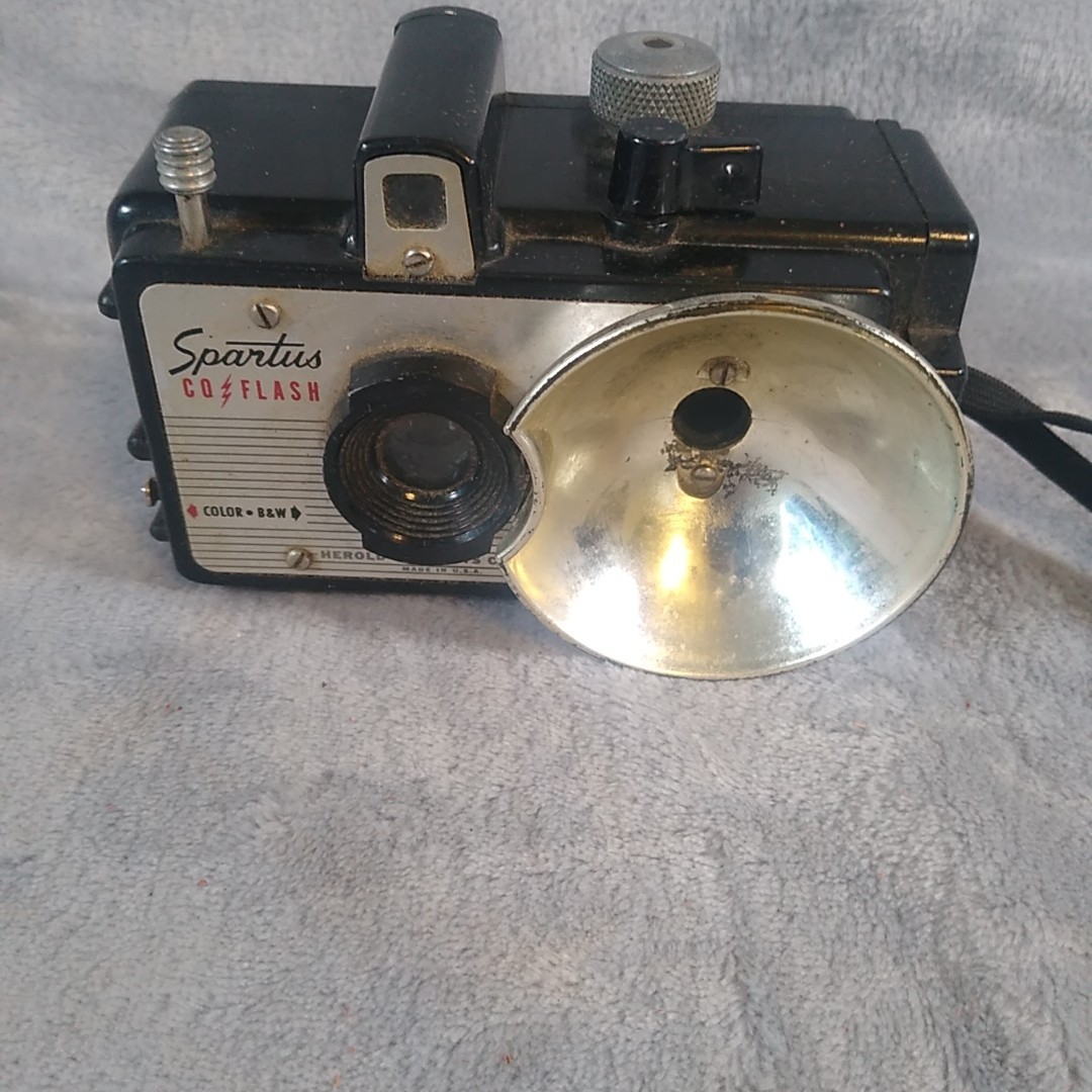 Spartus Vintage Camera Not Working Parts/Decor Use Only