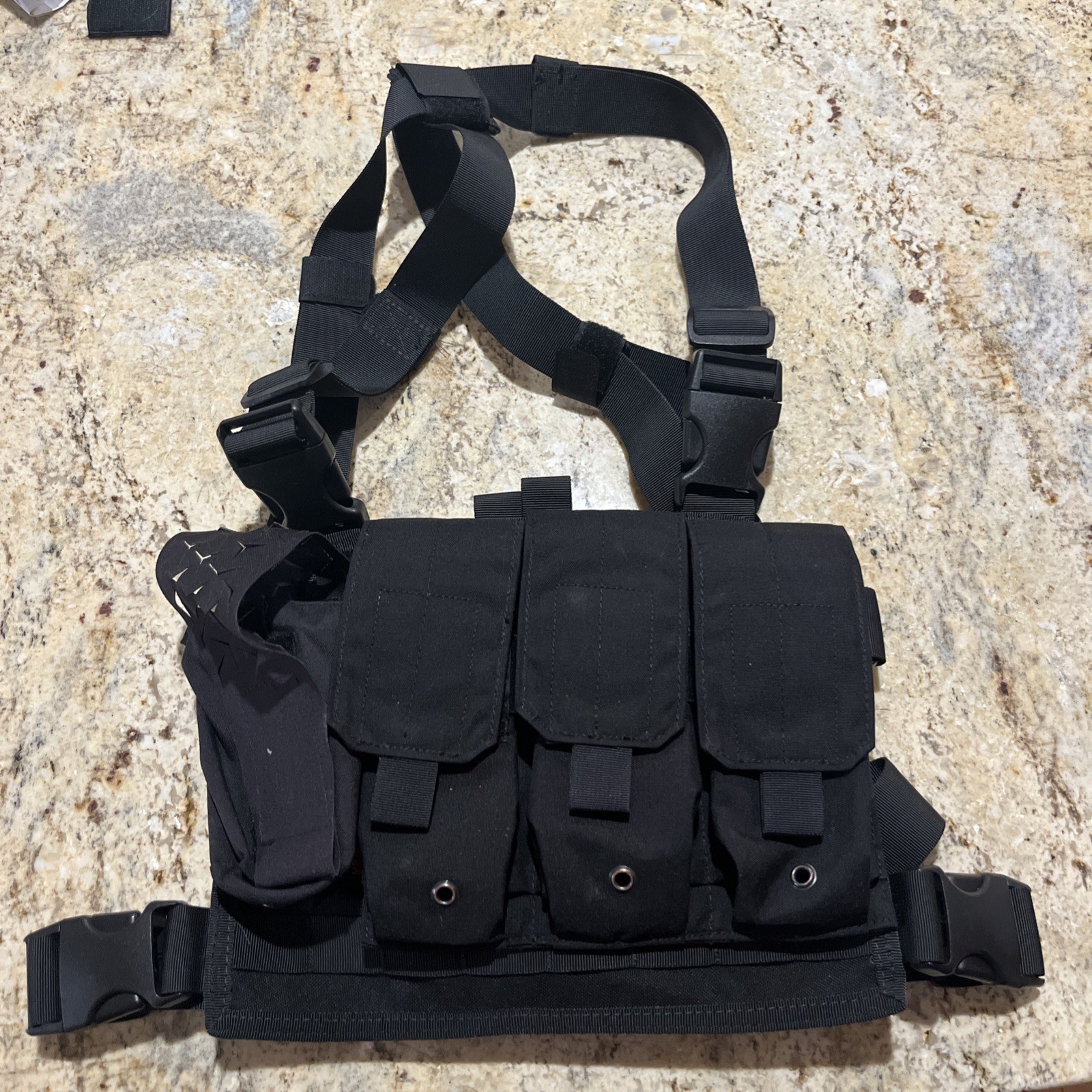 Condor MC3R Moll Chest Rig With Pouches Black New No Tags