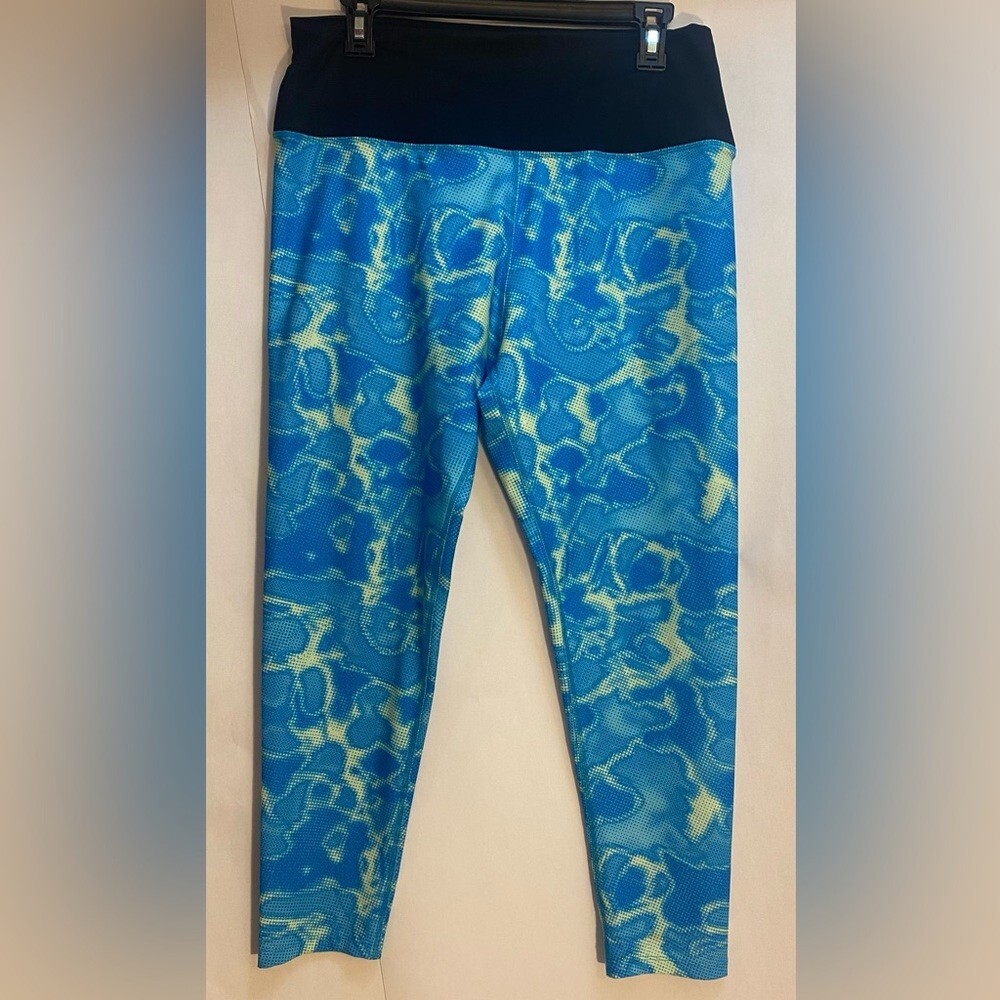 Loco Skailz Woman’s Leggings Size XL