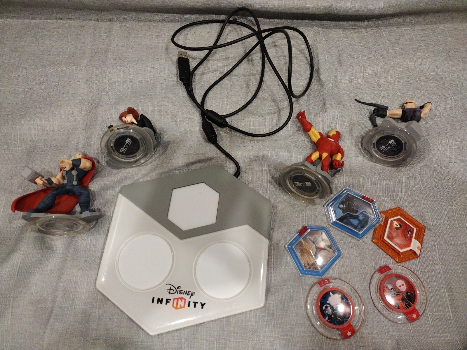 Disney Infinity Marvel Lot now is not intact