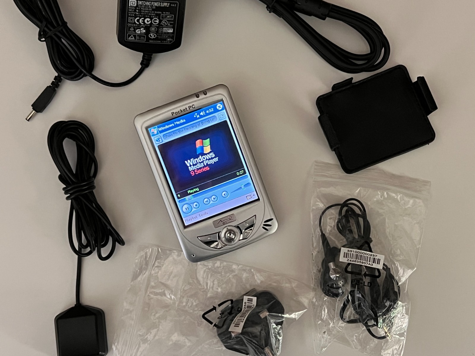 Pocket PC Mio 168 - Silver Color - Unlocked - Rare Windows mobile