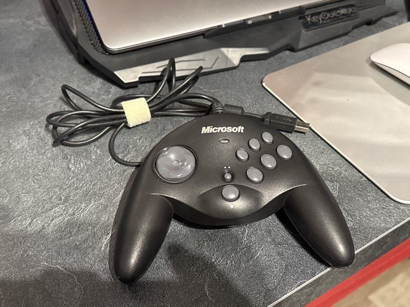 Microsoft SideWinder Game Pad USB Controller