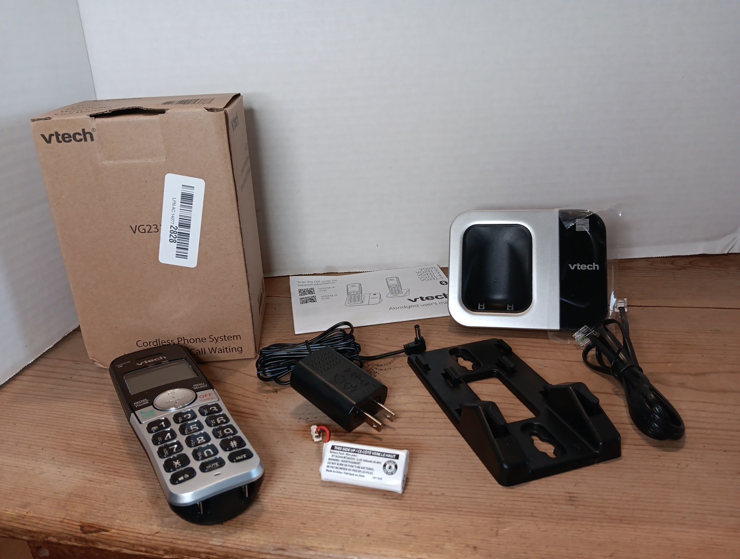 VTech Cordless Phone System With Caller ID VG231 Silver Handset Open Box Tested 