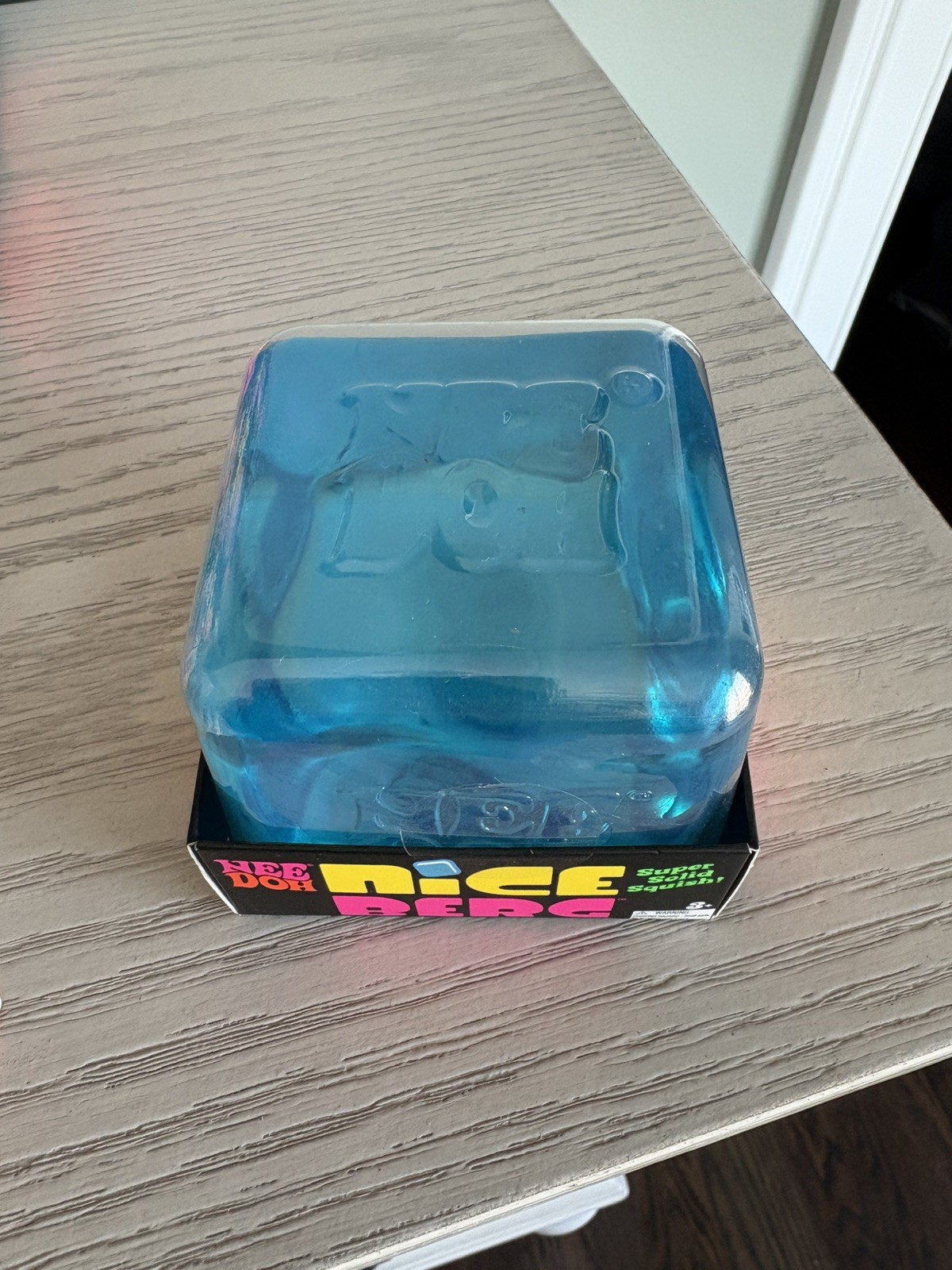 NeeDoh VIRAL Nice Berg Blue  XL  Nee Doh Nice Cube Solid Squish Jelly Ice Block 