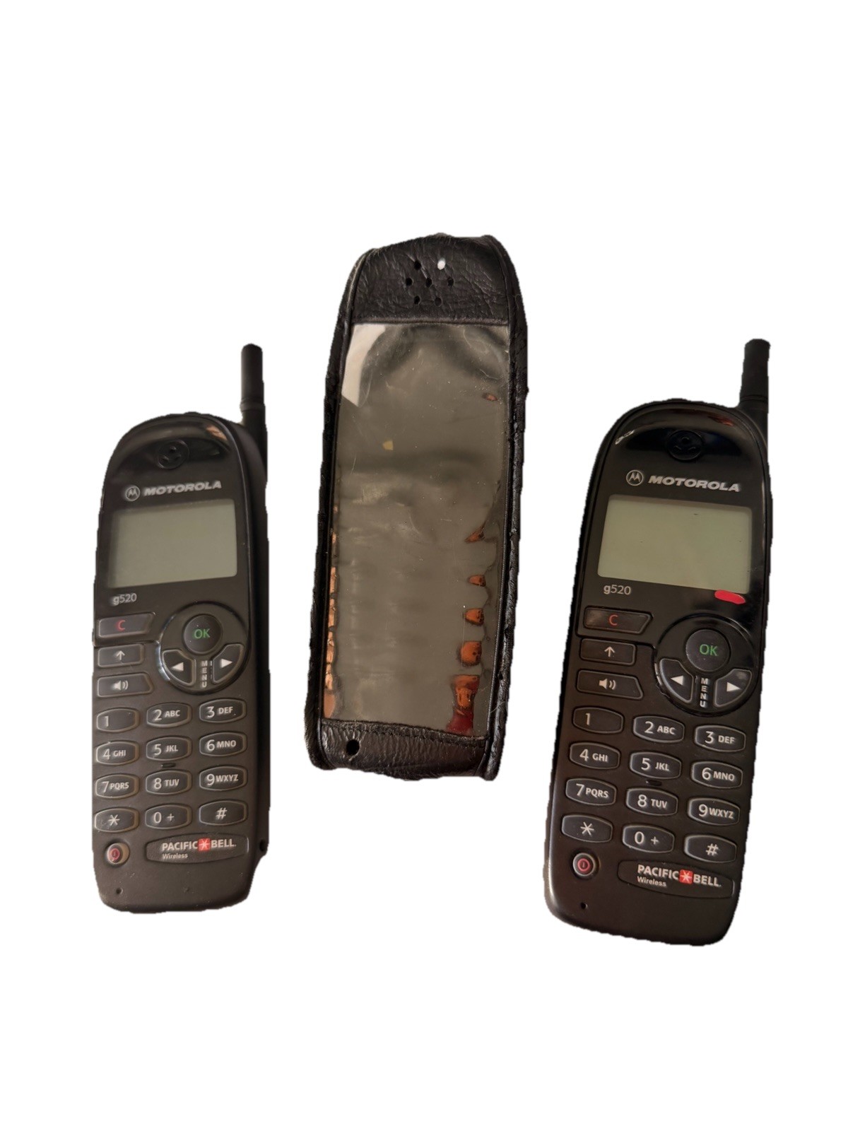 MOTOROLA G520 Cell Phones Set of 2 with 1 Case Vintage Untested FREE Shipping