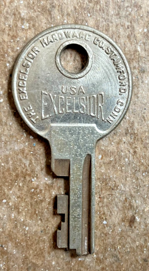 Vintage Excelsior #991 Key - Luggage Steamer Trunk, Suitcase, Briefcase USA