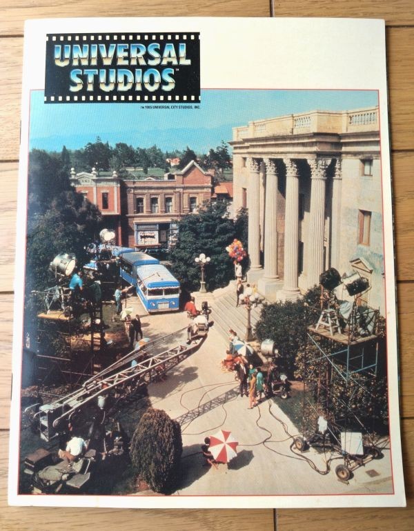 Western book [Universal Studios Tour Pamphlet (full color, 36 pages in total)] S