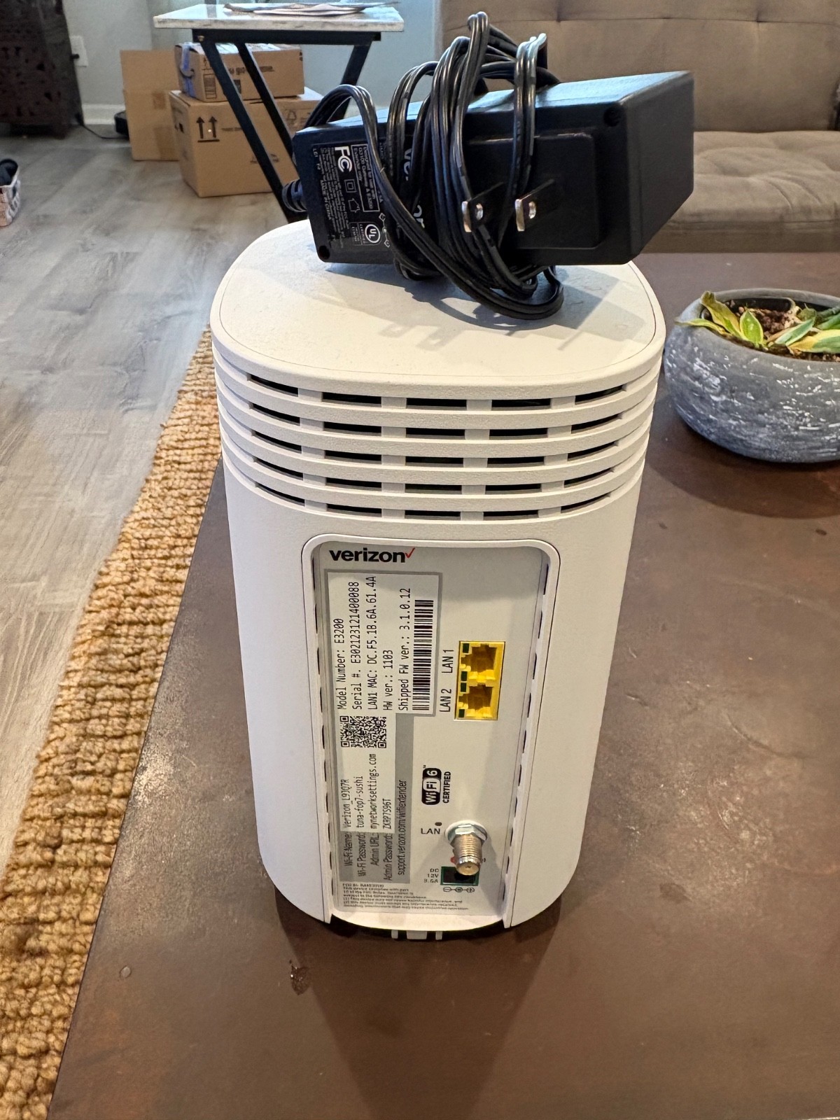 Verizon Fios E3200 WiFi 6 Range Extender-Used.  Excellent Condition 