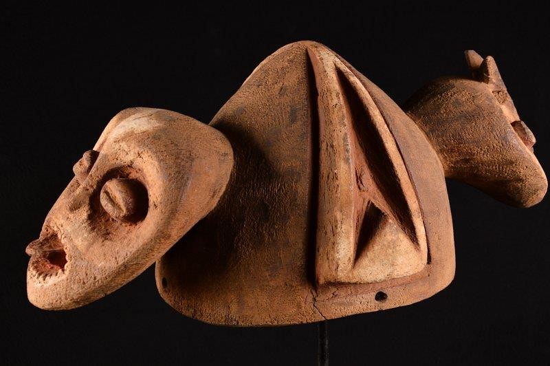 17613 African Old Wambila Mask Helmet / Helmet Mask Cameroon