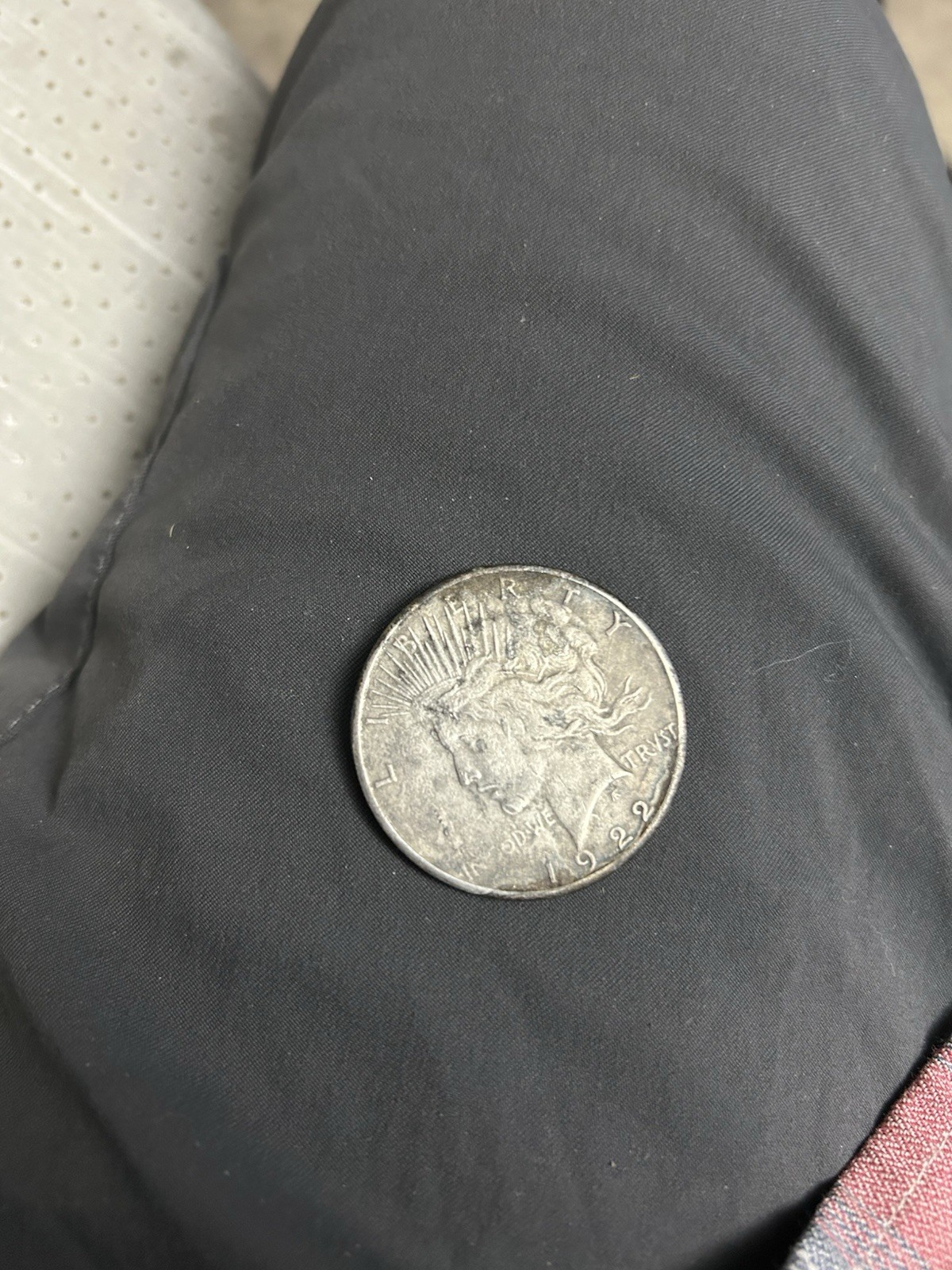 1922 Peace US Silver Dollar - 90%  Silver