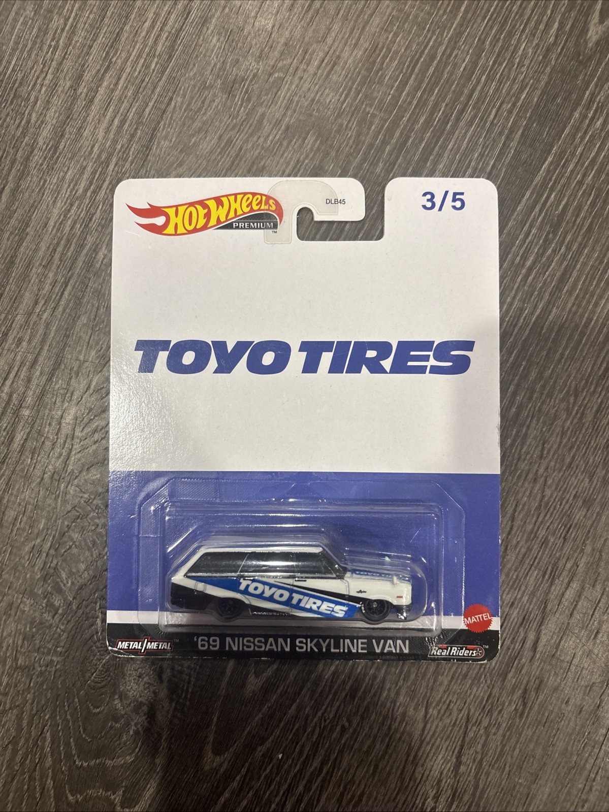 Hot Wheels Premium 69 Nissan Skyline Van Toyo Tires Real Riders Car New Sealed