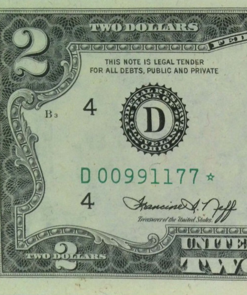 Crisp UNC 1976 D Star $2 Cleveland Federal Reserve Note FANCY D00991177*