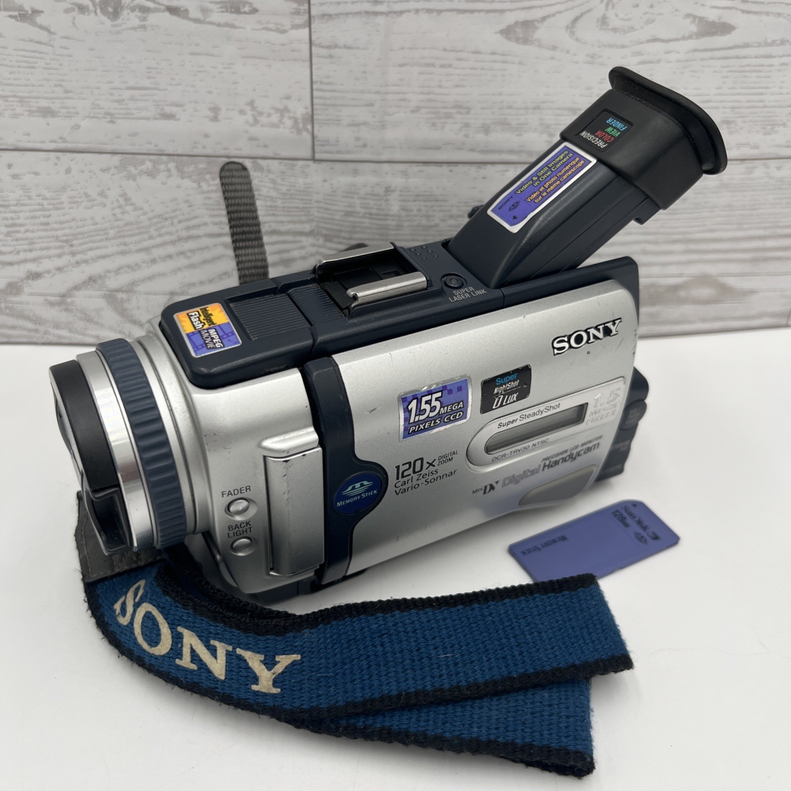 Sony DCR-TRV30 Handycam MiniDV Camcorder + 128MB Memory Stick Tested Works