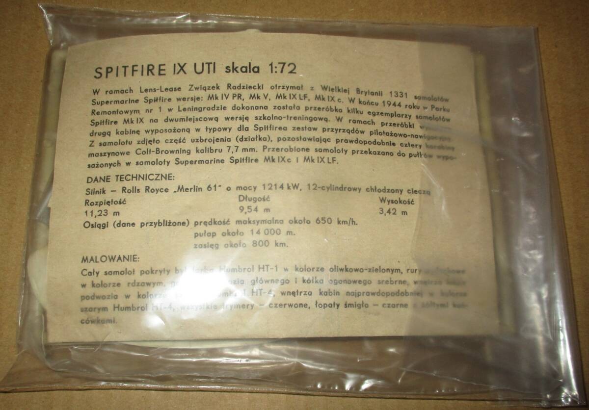 Missing box LOTNIA 1/72 SUPERMARINE SPITFIRE IX UTI SPITFIRE IX UTI DOUBLE SEATE