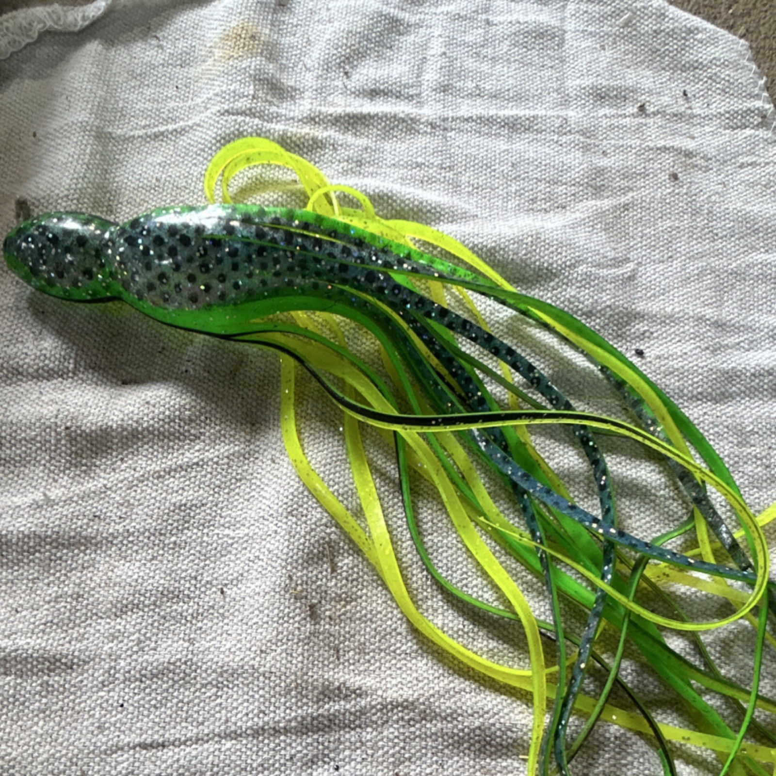 Saltwater Fishing Lure Squid Shape Plastic Green Yellow